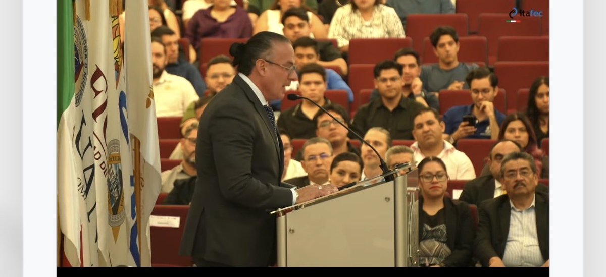 Perisandru's tweet photo. 👏 El Lic. Javier Herrera de León, Secretario Ejecutivo de #interCILA 2026 y Presidente del XIV Consejo Directivo de la @AMAACMX, agradeció a ponentes, asistentes y aliados por hacer de esta edición un rotundo éxito para la industria del asfalto. 🛣️🇲🇽🤝
#CarreterasyAlgoMas #perisandru #interCILA #CILA #asfalto #AMAACMX

@itafec_mx @interCILA @Itafec @AMAACmx