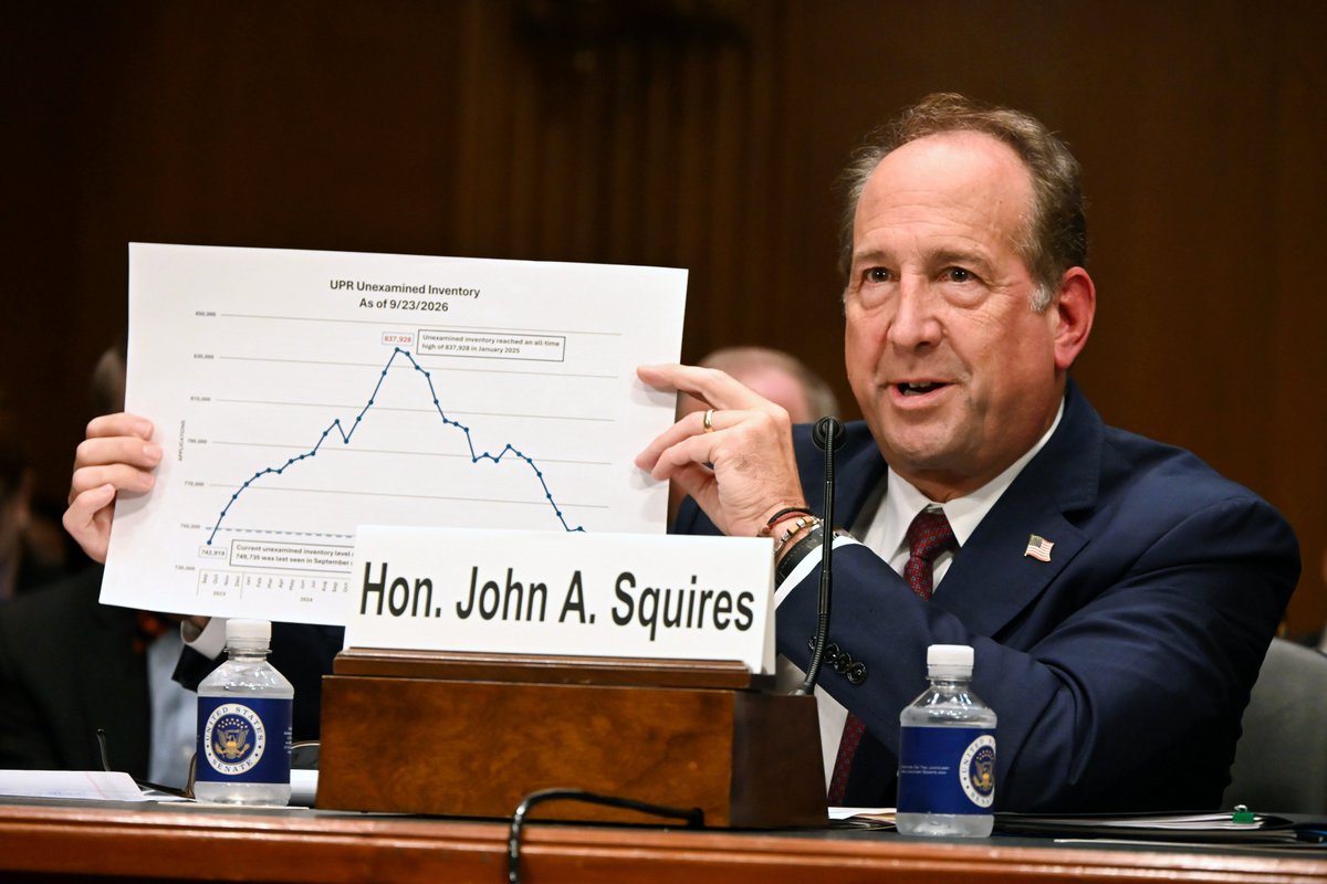 medillonthehill's tweet photo. USPTO Director John Squires updated the Senate Judiciary Subcommittee on Intellectual Property about agency progress, backlog reductions and emerging AI and foreign threats at a Tuesday oversight hearing.

https://t.co/34Q6Q9oqCB

By @_gracewuu https://t.co/KG9ZB6zX1X