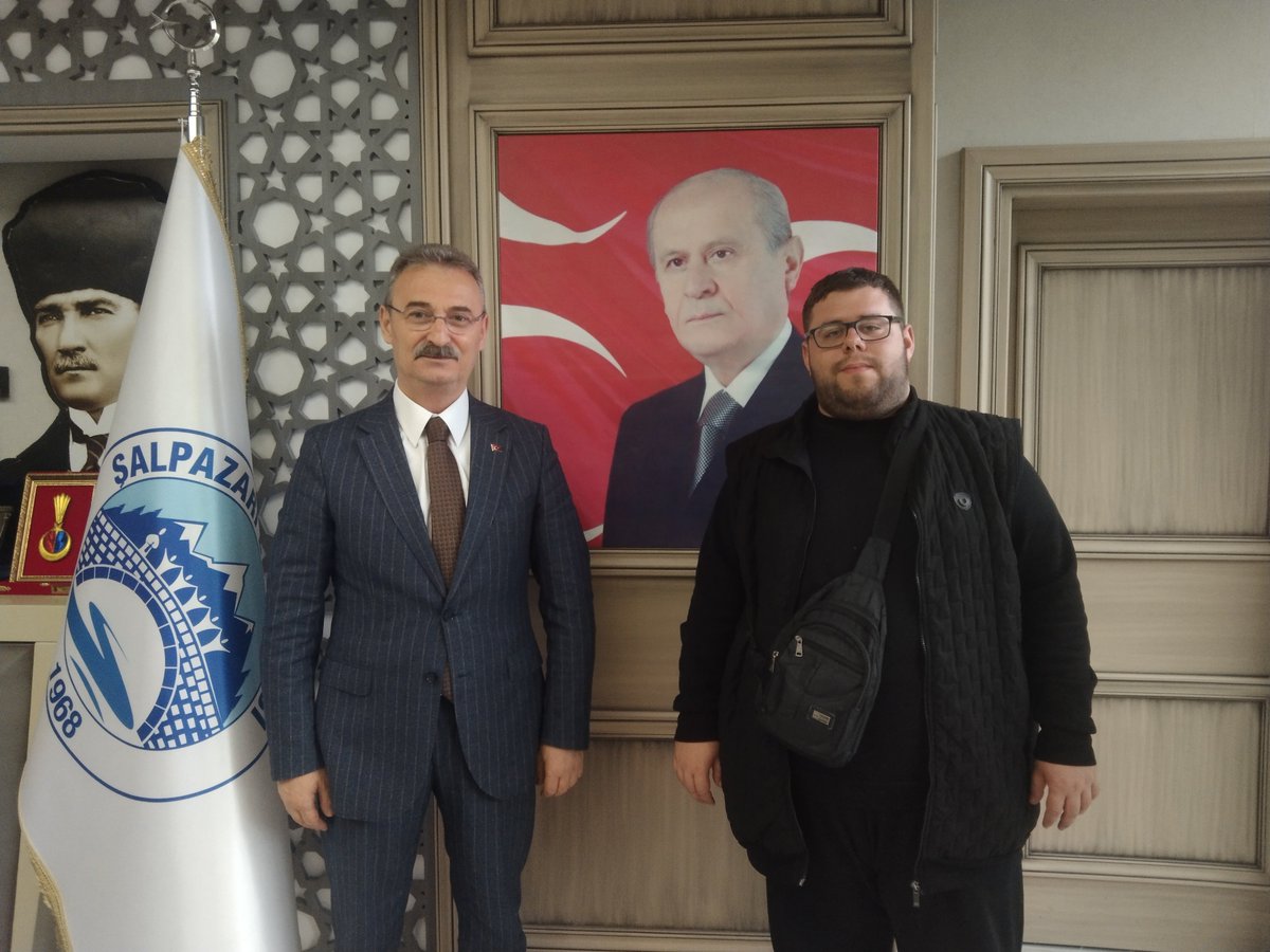 BABUFERHATrhz's tweet photo. Trabzon'da, Gaziantep'te, İstanbul'da 
Ülkenin Neresinde Olursak Olalım

Biz Her Daim Ülkücüyüz 🇹🇷🐺

#ÜlkücüHareket #MHP https://t.co/mj18VjvoIt