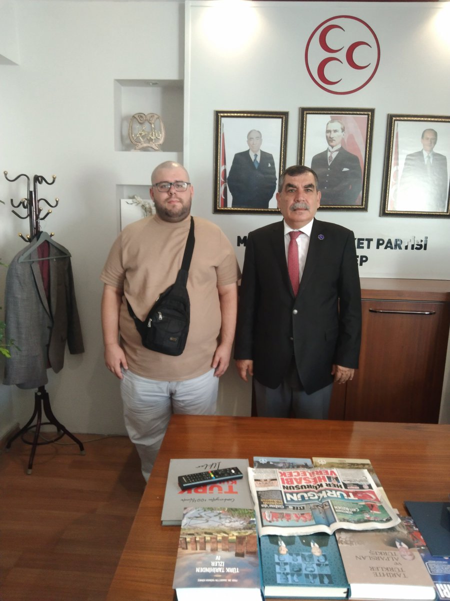 BABUFERHATrhz's tweet photo. Trabzon'da, Gaziantep'te, İstanbul'da 
Ülkenin Neresinde Olursak Olalım

Biz Her Daim Ülkücüyüz 🇹🇷🐺

#ÜlkücüHareket #MHP https://t.co/mj18VjvoIt