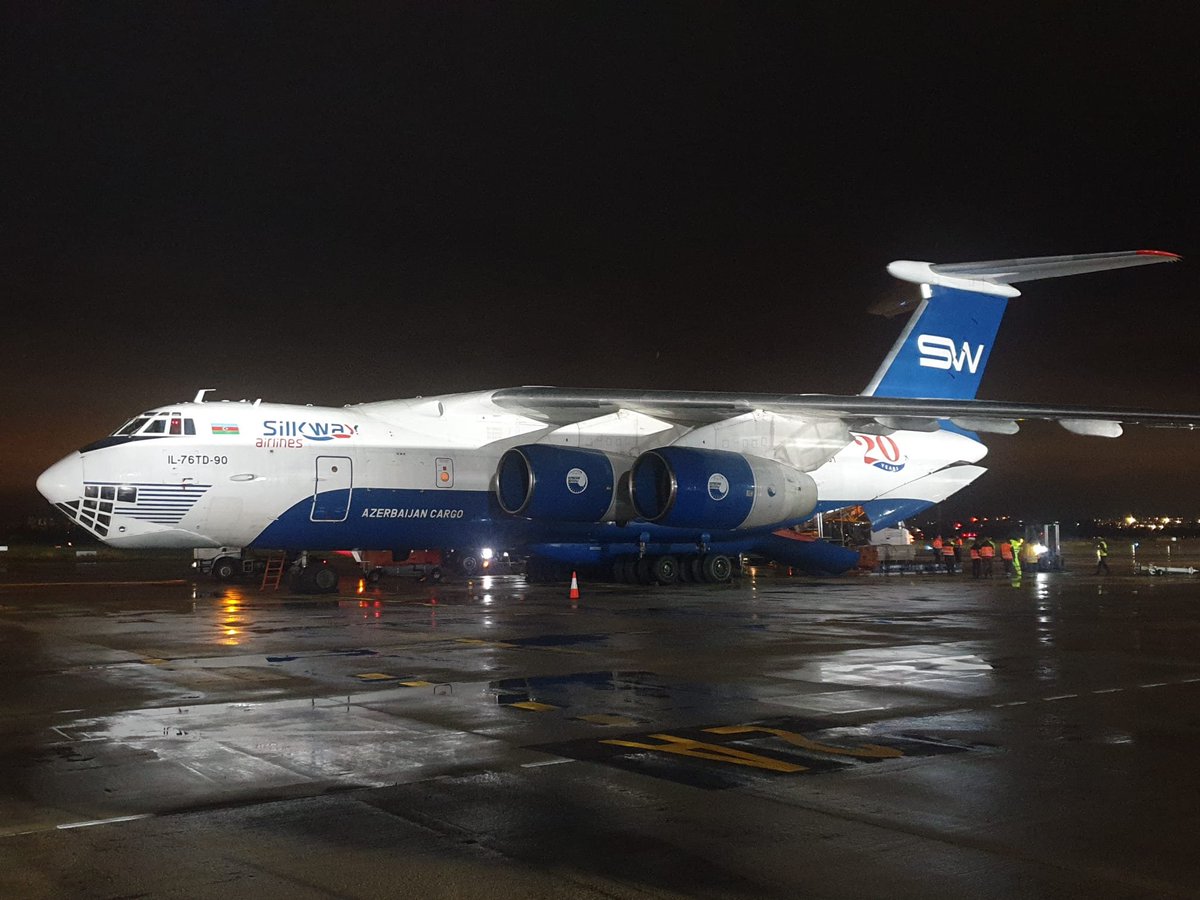 ForondaAirport's tweet photo. Una curiosidad importante!!
Hoy en #Foronda hay un avión #Ruso y otro #Ucraniano !!
Haya paz!!! 😉
#cargo #aeropuerto https://t.co/sK4J2voEy7