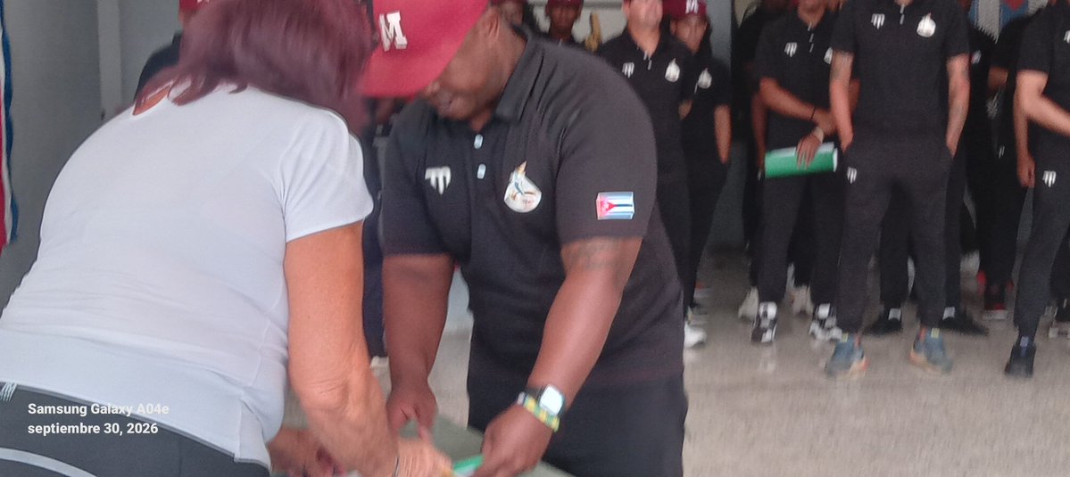 delgado_orialis's tweet photo. Con vista a la 65 Serie Nacional de Beisbol hoy fue Abanderado el equipo Huracanes de #Mayabeque por las máximas autoridades del PCC, el Gobierno y el Deporte de la Provincia.
#GobiernoMayabeque
#PCC
#INDER https://t.co/w3nKnuedS3