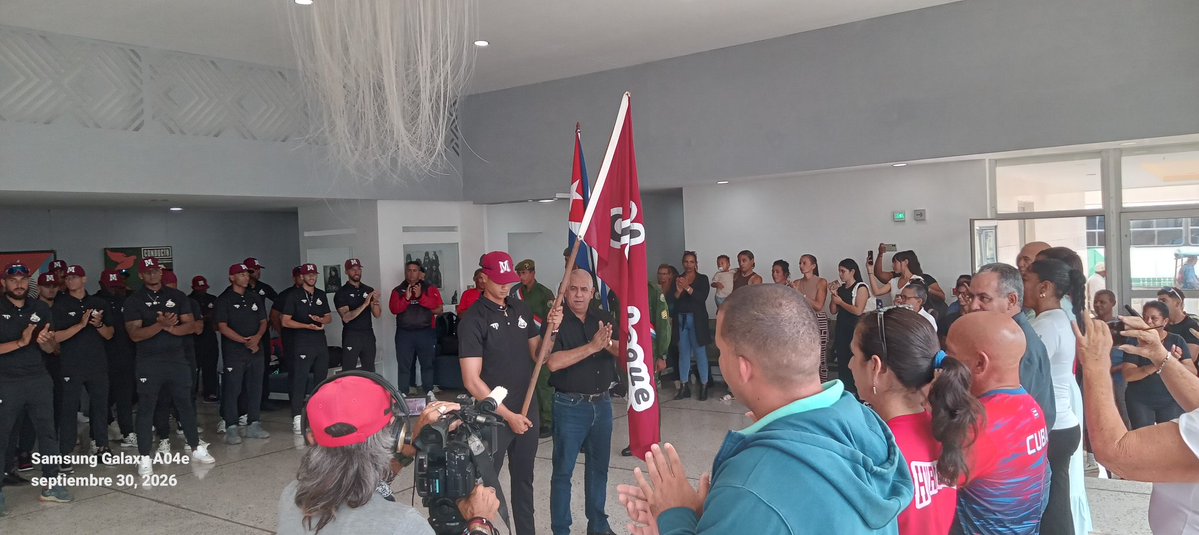 delgado_orialis's tweet photo. Con vista a la 65 Serie Nacional de Beisbol hoy fue Abanderado el equipo Huracanes de #Mayabeque por las máximas autoridades del PCC, el Gobierno y el Deporte de la Provincia.
#GobiernoMayabeque
#PCC
#INDER https://t.co/w3nKnuedS3