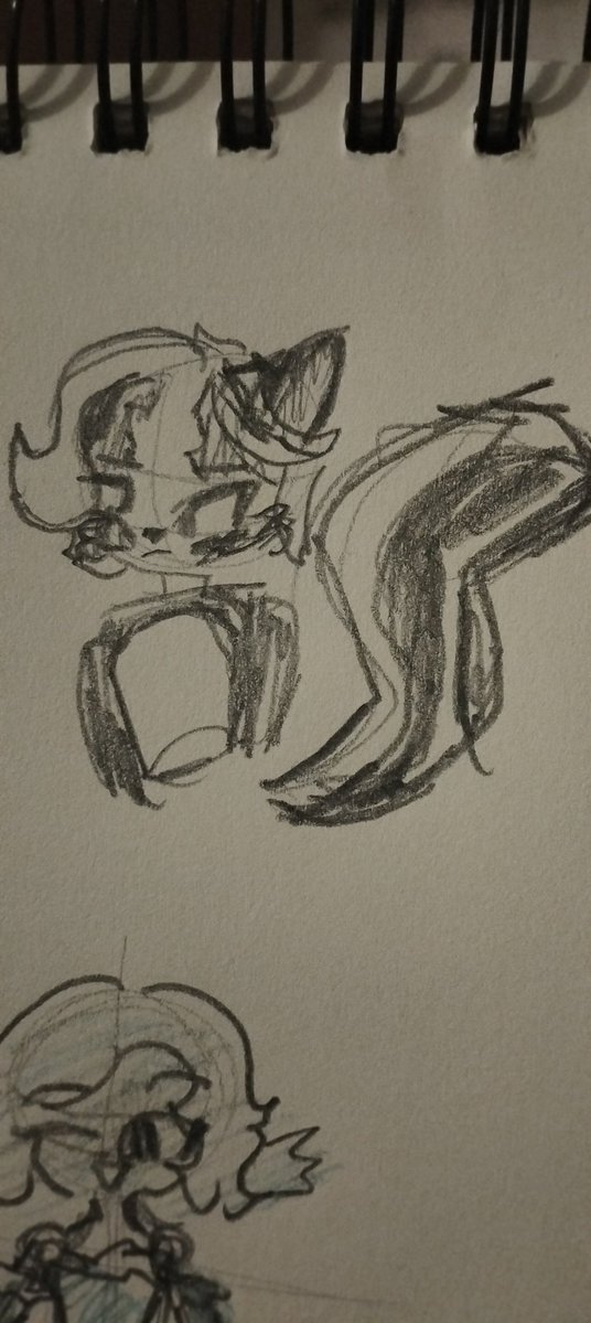 Xtonki's tweet photo. I think this is a sketch of the new OC "Skunks" - a boy who doesn't care about anyone and would rather go to the ground. https://t.co/GzKIkLHziH