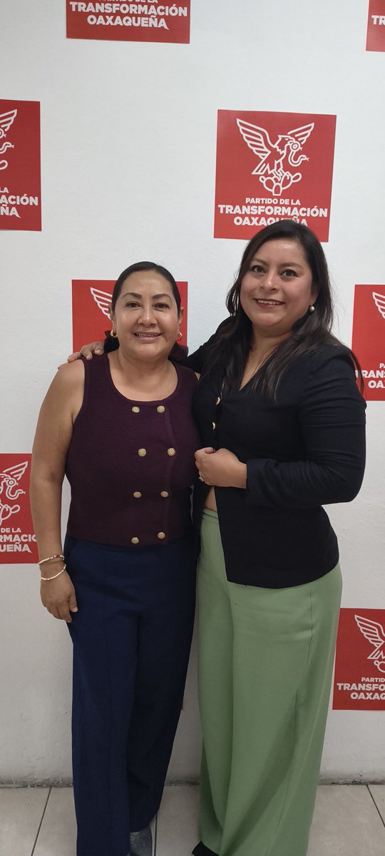 PETEOOAX's tweet photo. Nuestra Presidenta, @SalomeMtzS, sostuvo una reunión de trabajo con nuestra Coordinadora Municipal, Adriana Utreran Terán, de San José Chiltepec, para dialogar sobre los avances y las acciones que se están impulsando en el municipio.

Seguimos fortaleciendo el trabajo territorial y la organización, siempre de la mano de quienes forman parte de nuestro partido y de las comunidades de Oaxaca.

#SomosLaFuerzaDeLaTransformación