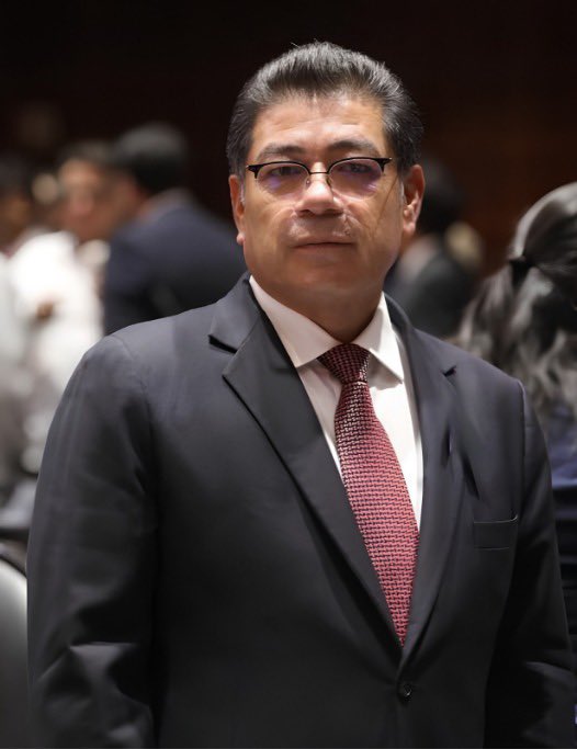 Miguelsamanop's tweet photo. Con el #3Informe de la titular del Ejecutivo estatal, se ha llegado a la mitad del camino institucional y resulta indispensable redoblar esfuerzos, sumar, no restar, para hacerle frente a los desafíos tan complejos de nuestro estado de México. https://t.co/B4UNjbDOyJ