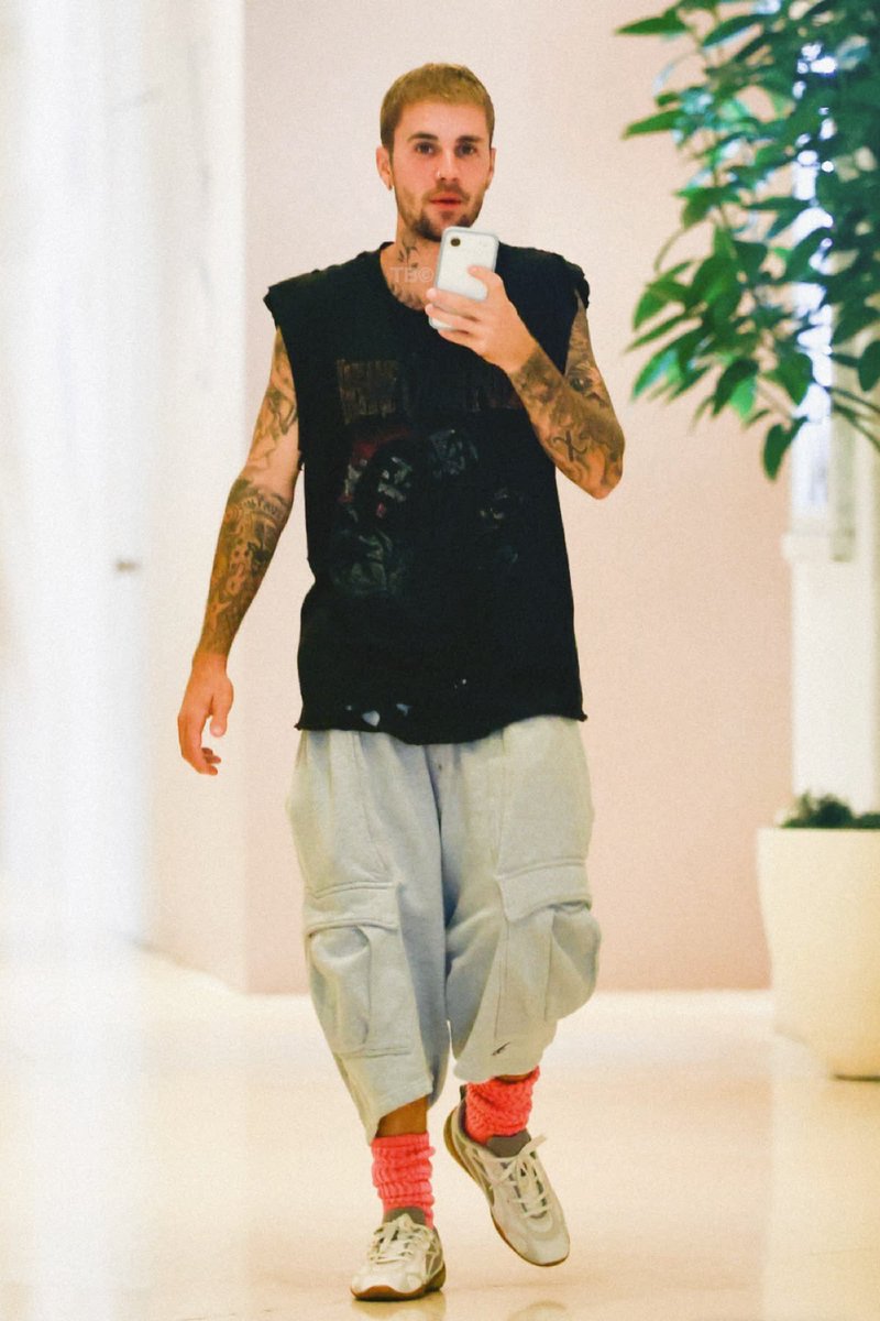 lilbieberpics's tweet photo. https://t.co/mc7OYXxZXx