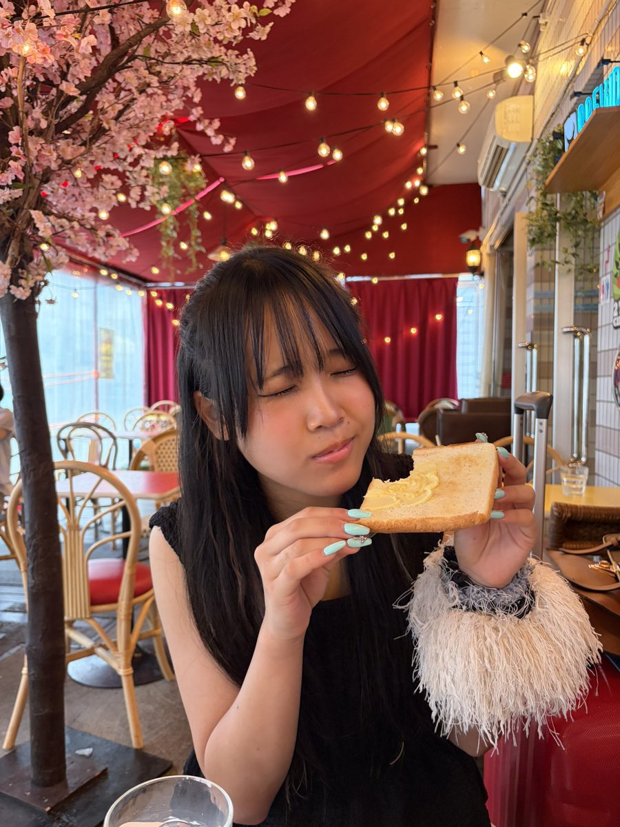 lana_milksummer's tweet photo. 合唱コンクールたのしみだな🙈
あとね、今日はとーっても学校が楽しみなの🎶
準備して行ってきます♡♡
 #ミルクサマー #jc https://t.co/C8pZxdYoz8