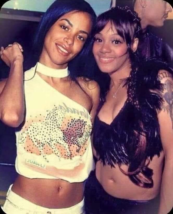 voidfactss's tweet photo. Remembering Aaliyah and Lisa (Left Eye) Lopes 🕊  . Definitely gone too soon. 🌹 💔 https://t.co/1tPyk7n1Jv
