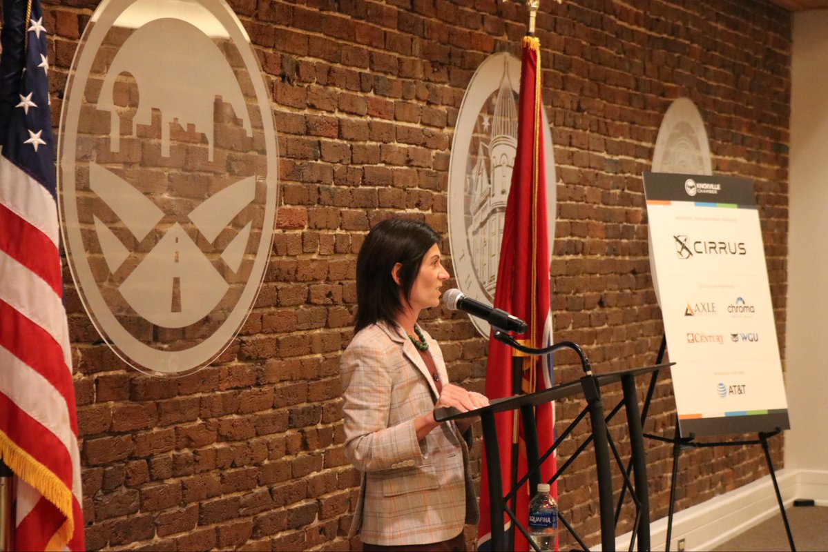 knoxcountymayor's tweet photo. Thank you to the @knoxchamber for inviting me to share about my vision to make Knox County the most business-friendly place in the country. 

We're here to send the message that Knox means business. I look forward to our continued partnership with the chamber. https://t.co/9k933UocyD