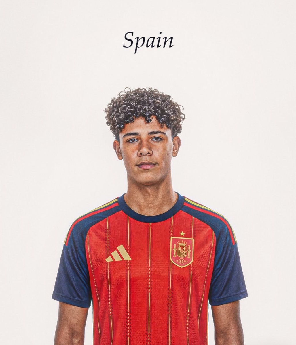 10xfootballl's tweet photo. Cristiano Jr has decided to represent Spain National Team 🇪🇸 https://t.co/krtOeoqMlZ