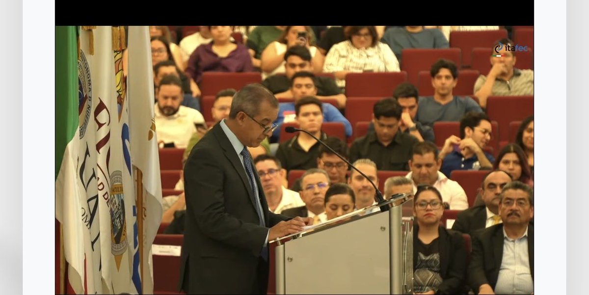 Perisandru's tweet photo. 🏛️ El Ing. Juan Carlos Fuentes Orrala, Subsecretario de Infraestructura de la @SICTmx, ofreció las palabras finales y realizó la declaratoria oficial de clausura del #interCILA 2026, reafirmando el compromiso con una infraestructura vial sostenible. 🛣️🇲🇽
#CarreterasyAlgoMas #perisandru #interCILA #CILA #asfalto #AMAACMX #SICT

@itafec_mx @interCILA @Itafec @AMAACmx