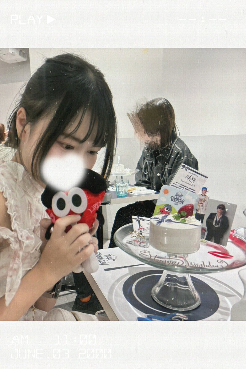 gtchnyaaa_24's tweet photo. お誕生日おめでとうございます！🎂🎁💋
ขอให้เป็น 40 ที่ดีของคุณลุนนิชชี่ หายป่วยเร็วๆ~ คิดถึงเสียงร้องเพลงของนิชชี่มาก 🥹
รักเสมออ
#Nissy
#Nissy0930 
#NBE2026
#Nissycafe https://t.co/RVBJaLFOCX