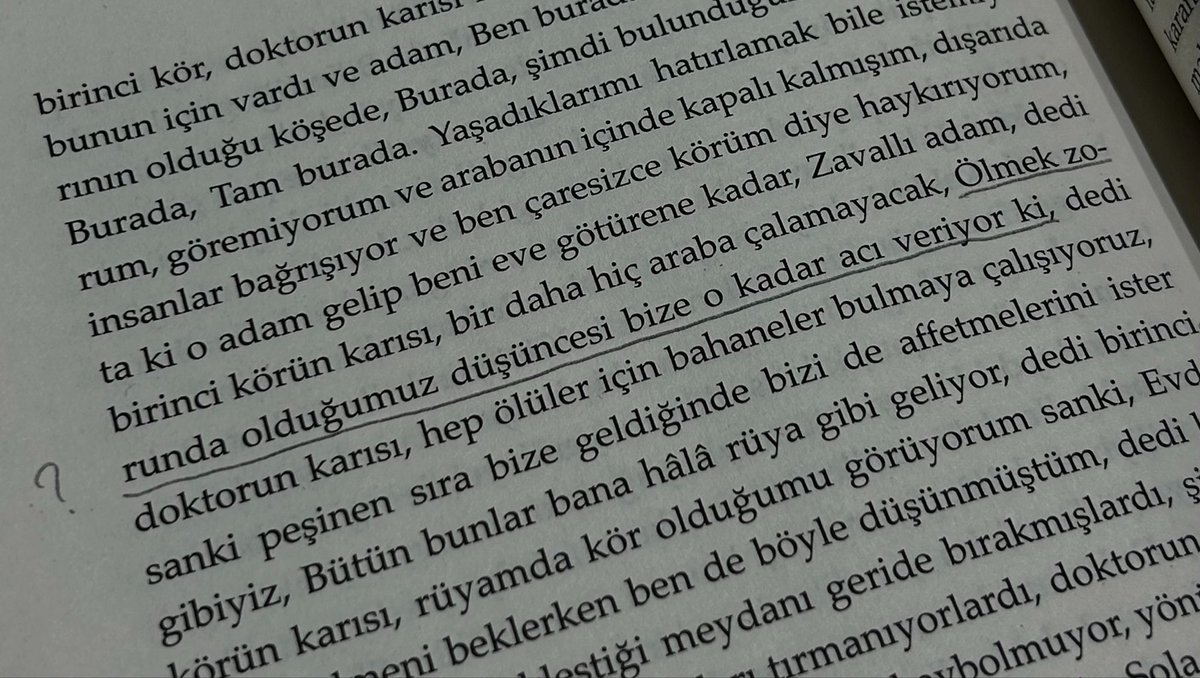 BetulKock's tweet photo. Belki insanı asıl sarsan şey yalnızca ölüm değil, ölümün müzakere edilemez olması. İstemesek de olacak. Erteleyemiyoruz, ikna edemiyoruz, pazarlık yapamıyoruz. https://t.co/j7vgO1mb3h