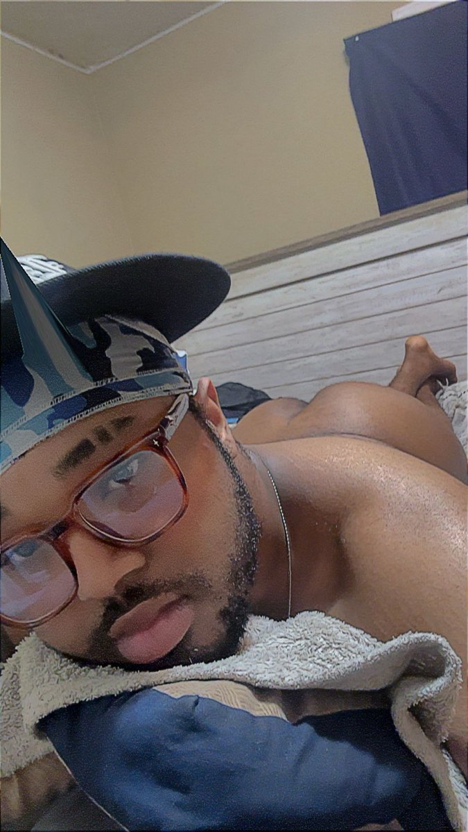 Thickcheeks23 tweet picture