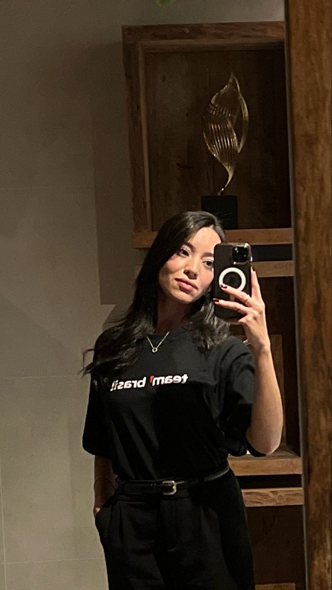 kebrbss's tweet photo. Oficialmente uma garota #team1 ❤️🔺🇧🇷
Officially a girl #team1 ❤️🔺🇧🇷
@AvaxTeam1 @Team1BR https://t.co/ddwIcJMNTR