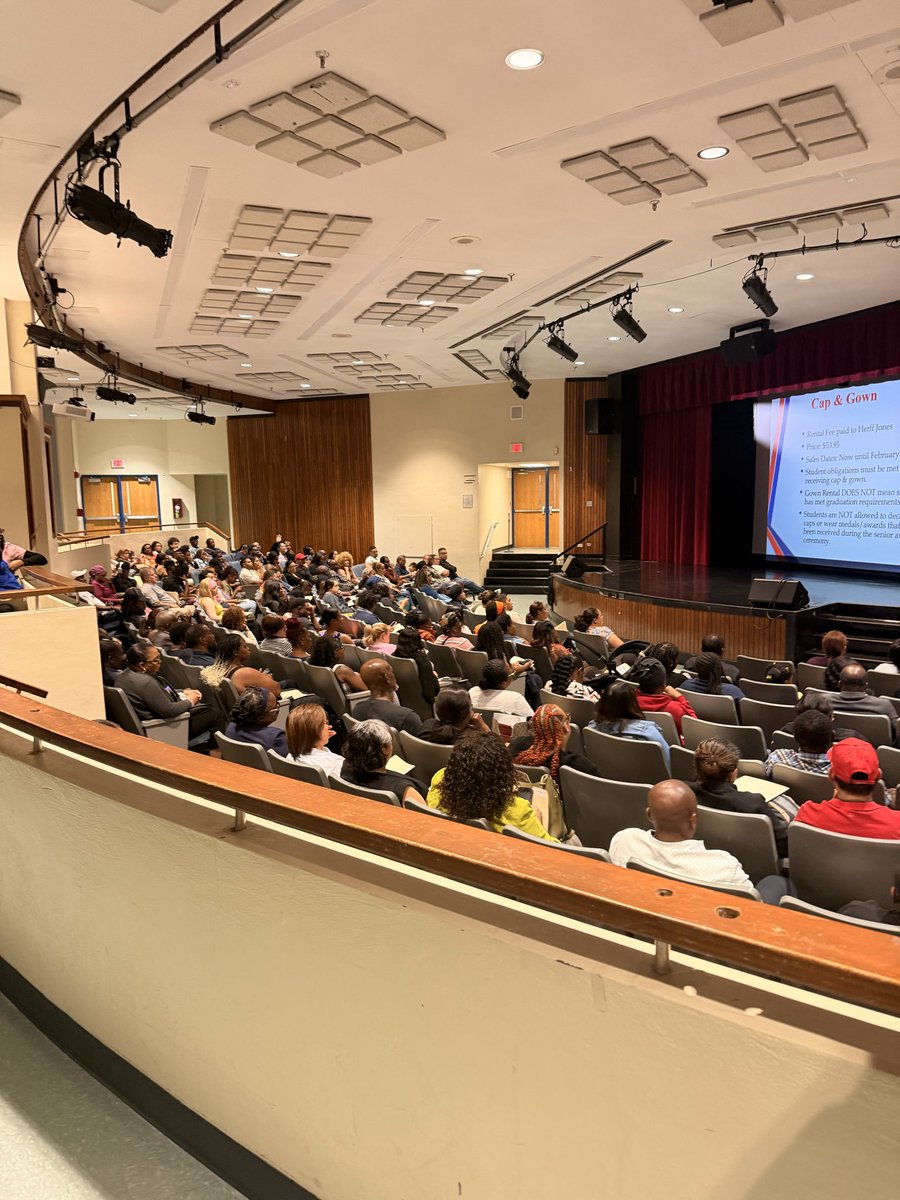 NMBHigh's tweet photo. Thank you to all the families who joined us for Senior Night at NMB! 🎓✨ Couldn't make it? A meeting with our senior counselor or Ms. Balsano VP is required. If you can’t meet in person, please email Ms. Balsano to set up a phone or Zoom call! @MDCPSNorth @MDCPS https://t.co/OY1RebQ8Ve