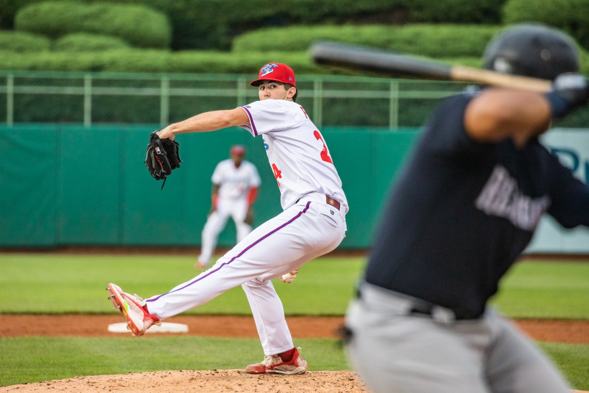BlueClaws's tweet photo. Posting pictures of Andrew Painter for no reason at all!!! https://t.co/DSw9NSd9w9