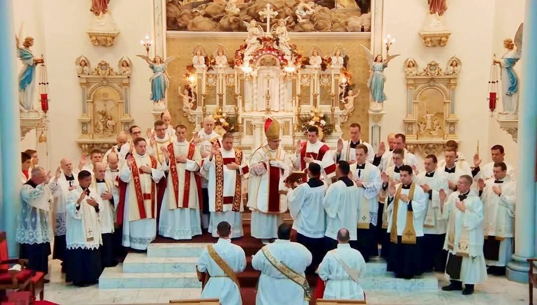FrCarlosBorja's tweet photo. Thanks be to God for three new priests ordained yesterday! https://t.co/iOnblmLaqi