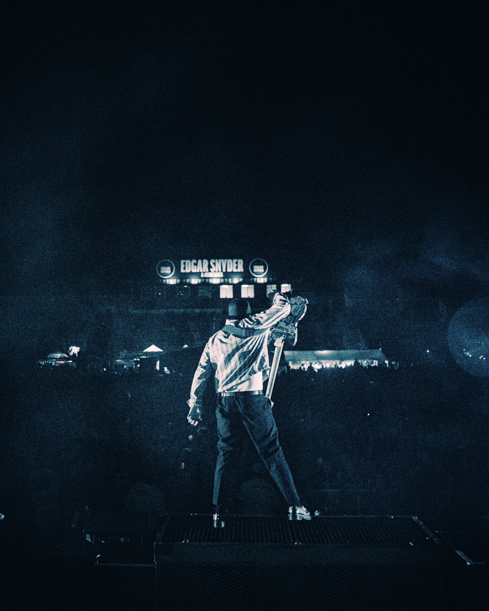 piercetheveil's tweet photo. PITTSBURGH THANK YOU FOR AN INSANE SET AT @4CHORDMUSICFEST  

📸🎥 Christian Waite https://t.co/iT9NqEKdBW