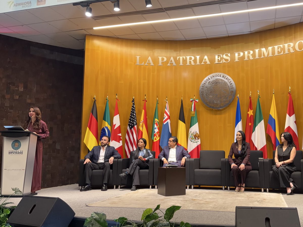 FarukMTake's tweet photo. Agradezco la invitación de mi amiga Dip. @BetyMilland al 9.º ADMAIORA Summit, aquí en la @Mx_Diputados https://t.co/ZziC1umbAJ