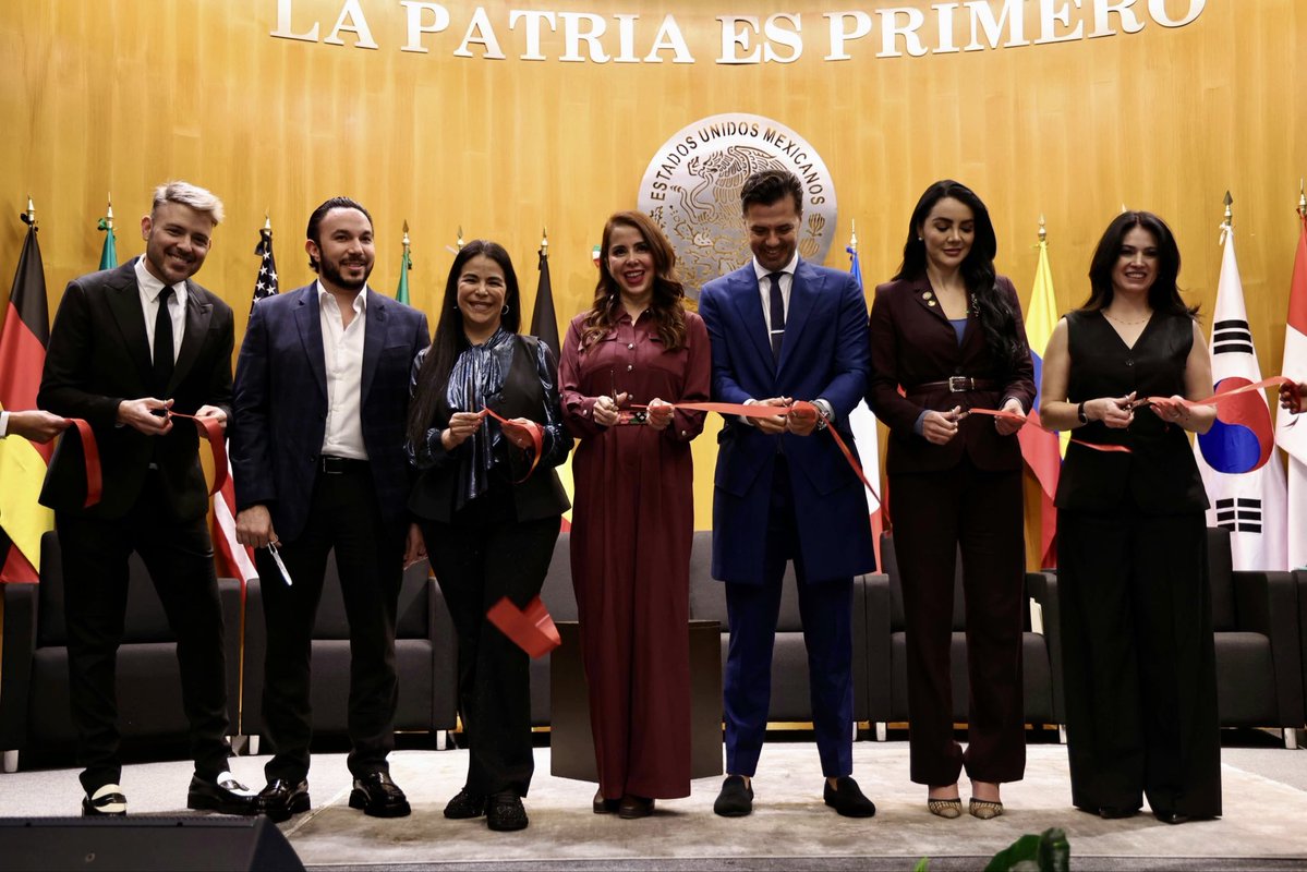 FarukMTake's tweet photo. Agradezco la invitación de mi amiga Dip. @BetyMilland al 9.º ADMAIORA Summit, aquí en la @Mx_Diputados https://t.co/ZziC1umbAJ