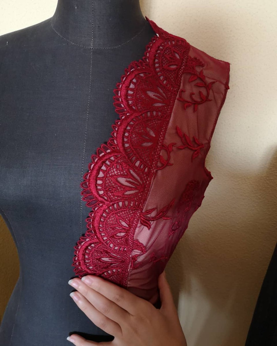 Shalizaclothing's tweet photo. A lot of details for Scarlet Witch ✨♥️
.
.
.
#scarletwitch #cosplay #sewing #handmade #embroidery #cosplay #cosplaymaker https://t.co/tPldybIZtv