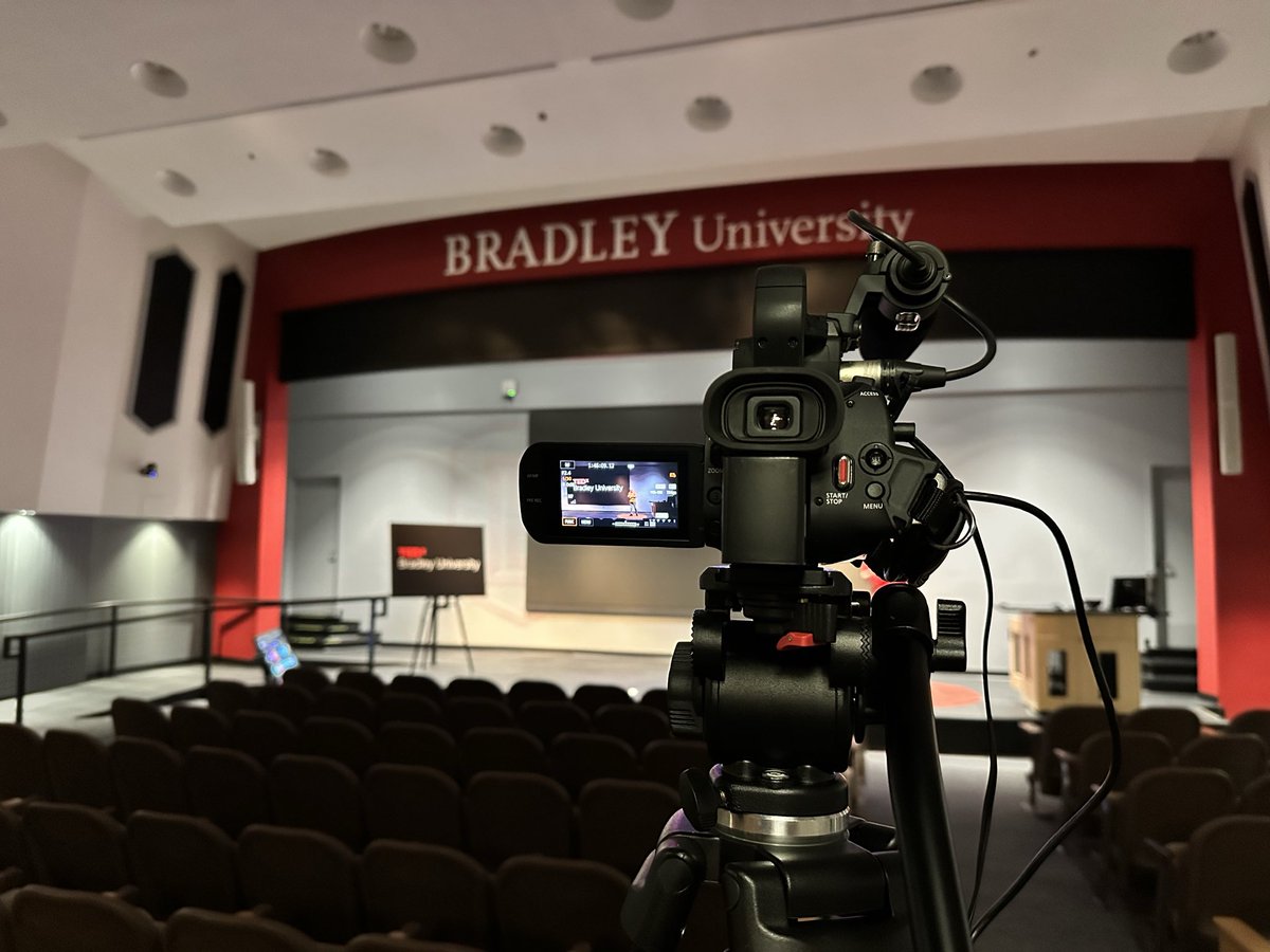 JurassicLarry93's tweet photo. Getting ready for #TEDx at @bradleyu 
#ai https://t.co/S0TUXTYqhc