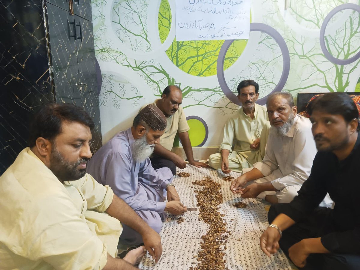 Altafbhaikasath's tweet photo. #سانحہ_حیدرآباد_30ستمبر
⬛️⬛️⬛️⬛️⬛️⬛️⬛️⬛️
سانحہ 30، ستمبرحیدرآباد کے شہداء کے ایصال ثواب کے لئیے حیدرآباد زون سیکٹر A  کی طرف سے شہداء کے ایصال ثواب کیلے فاتحہ خوانی کی 
👇👇👇 https://t.co/5sHTSYexCW