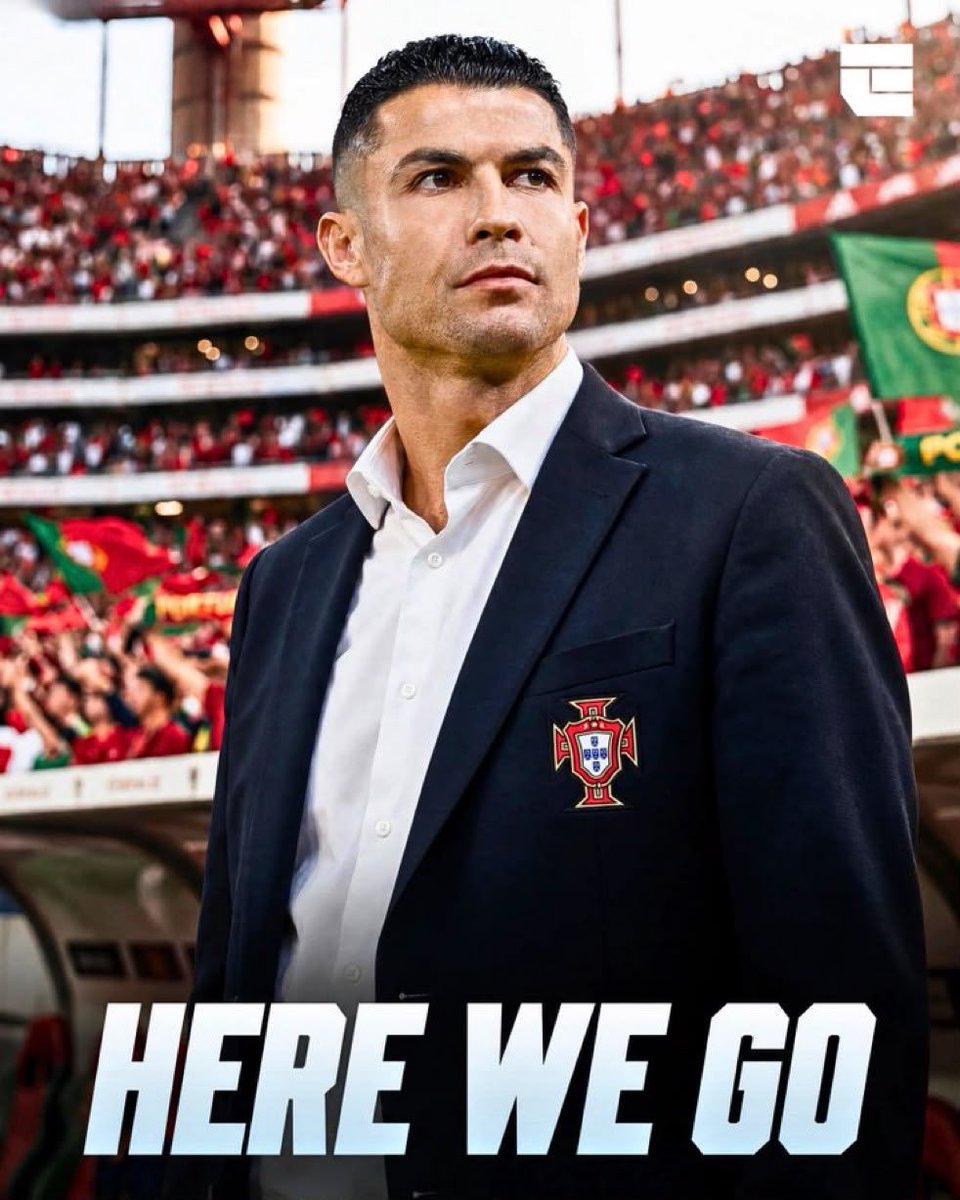 yassronaldo's tweet photo. Cristiano Ronaldo tiene 700 millones de seguidores en Instagram y Portugal tiene una población de 10 millones. Si los seguidores de Cristiano invadimos Portugal, a cada portugués le tocaría pelear contra 70 seguidores del bicho. Podríamos colocarle entrenador/jugador fácilmente. https://t.co/bGQkClXKML