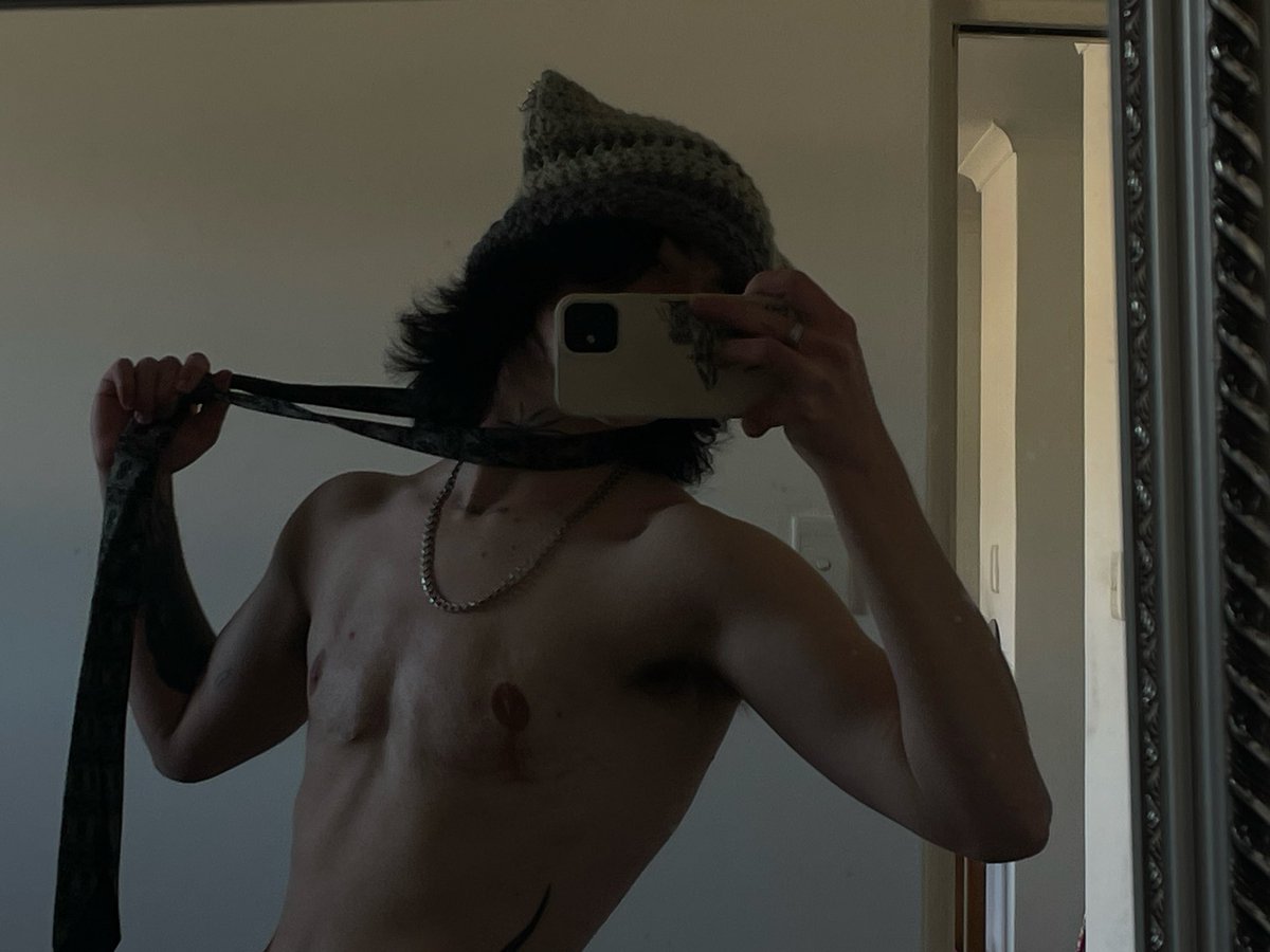 EccentricXen's tweet photo. Ruff
#nsfwtwt #puppyboy #ftm https://t.co/TFABJpMKlW