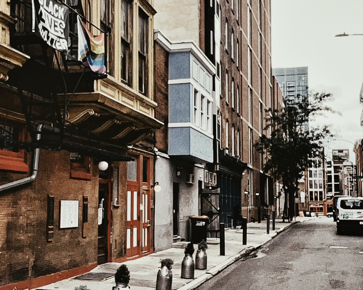 extralerrestria's tweet photo. Old City, Philadelphia https://t.co/zMqGDZisdV