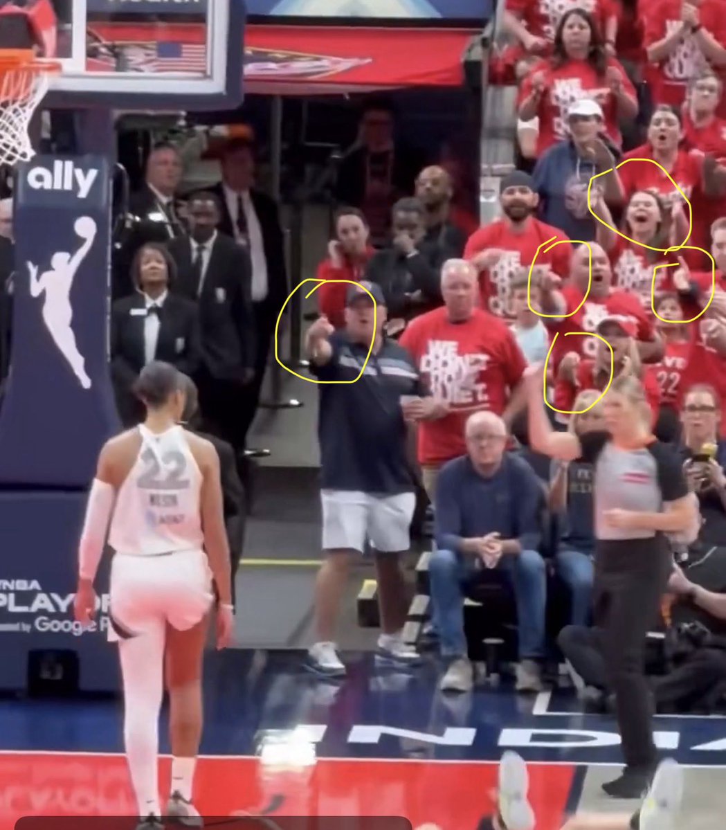 proamericapol's tweet photo. There were five people pointing at her after she steamrolled over Sophie Cunningham.

That's what happens when you're playing on the road and you commit an offensive foul.

People point at you.

If she has such low impulse control, she shouldn't play.

A'Ja Wilson is pure trash. https://t.co/wuAbwdU70v