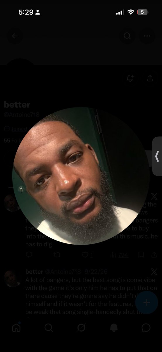 _indeeuh's tweet photo. @Antoine718 Blame your dad for that face. YUCK! 🤮 https://t.co/CYpmFbkkU1
