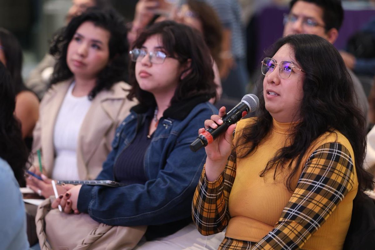 InfoCdMex's tweet photo. 🔐 Hoy, personas servidoras públicas de la @FiscaliaCDMX, @SeMujeresCDMX y @AlcCuauhtemocMx conocieron los principales cambios de la nueva legislación en materia de #PDP. 

A través del curso “Introducción a la Ley de Protección de Datos Personales en Posesión de Sujetos Obligados de la Ciudad de México”, se abordaron sus principales disposiciones, alcances y obligaciones, así como herramientas para facilitar su aplicación en el trabajo cotidiano de las instituciones.

📚 Conocer la nueva ley es el primer paso para aplicarla. Por ello, desde el #INFOCDMX continuamos impulsando espacios de capacitación, orientación e intercambio que permitan a las instituciones contar con mayores herramientas para el cumplimiento de sus obligaciones y la protección de este derecho.