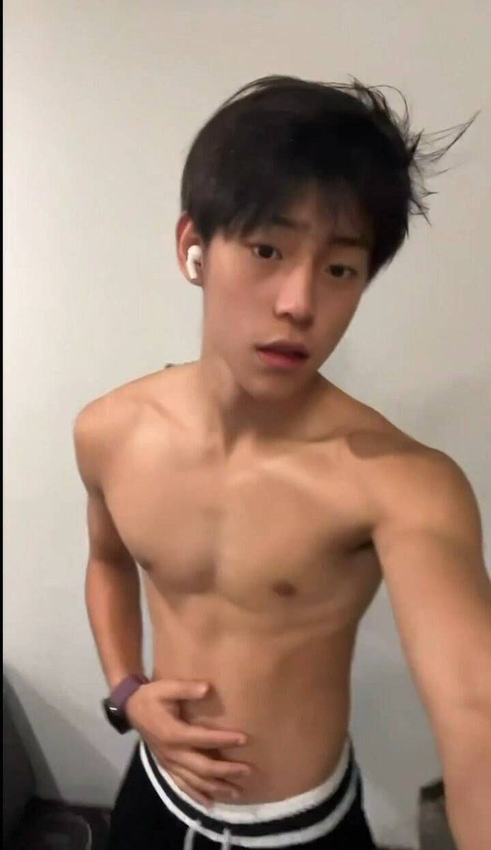 NicholasBafqql's tweet photo. 完整版视频合集在个人简介👆 https://t.co/p8kxDFIaED