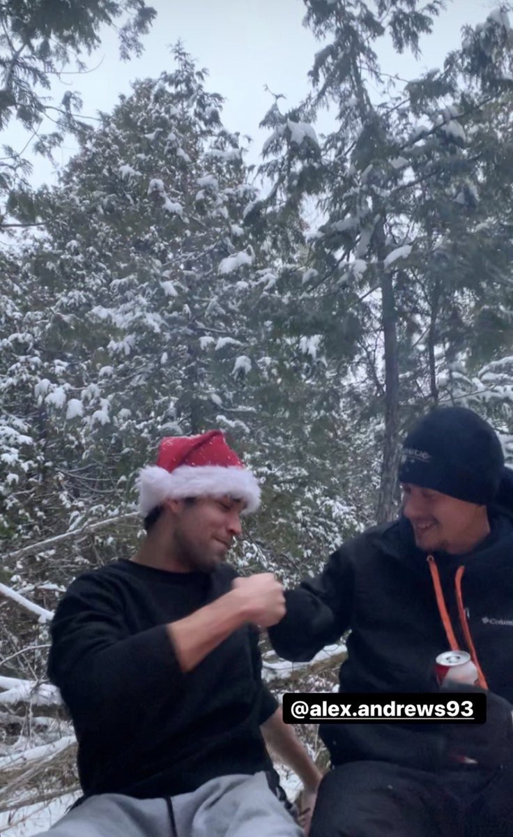 DantelloVal's tweet photo. I miss camping with all my friends man https://t.co/Mgk7J3784M