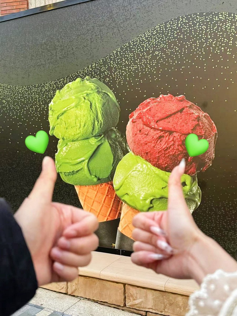 EstherCutltxlb's tweet photo. Hoy compartí mi helado de vainilla favorito con mi persona favorita. ， https://t.co/lJCaY3l7c0