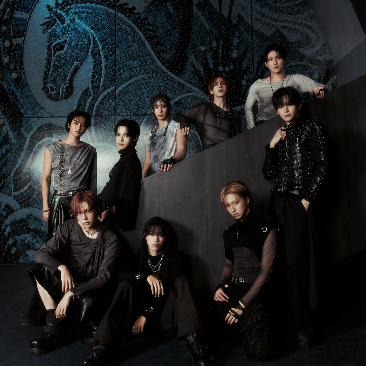 CRAVITYChart's tweet photo. .@CRAVITY_twt Highest 1st Day Hanteo Sales:

#1 SUN SEEKER — 157,567
#2 ReDeFINE — 131,00  
#3 EVER SHINE — 96,000 
#4 #sonorous — 91,049 sold copies ❤️
#5 MASTER:PIECE — 88,329
#6 Dare to Crave — 81,725
#7 FIND THE ORBIT — 75,119
#8 NEW WAVE — 60,587 https://t.co/JCukEESYRr