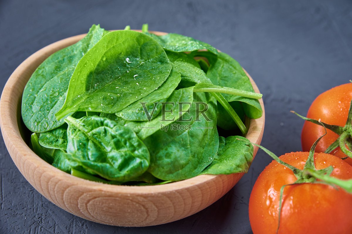 EverleighTsu's tweet photo. Para tu menú semanal! Compra fresca: espinaca orgánica, tomates cherry y huevos camperos de calidad, todo en nuestra tienda local, ven hoy! https://t.co/K1D7gficxr