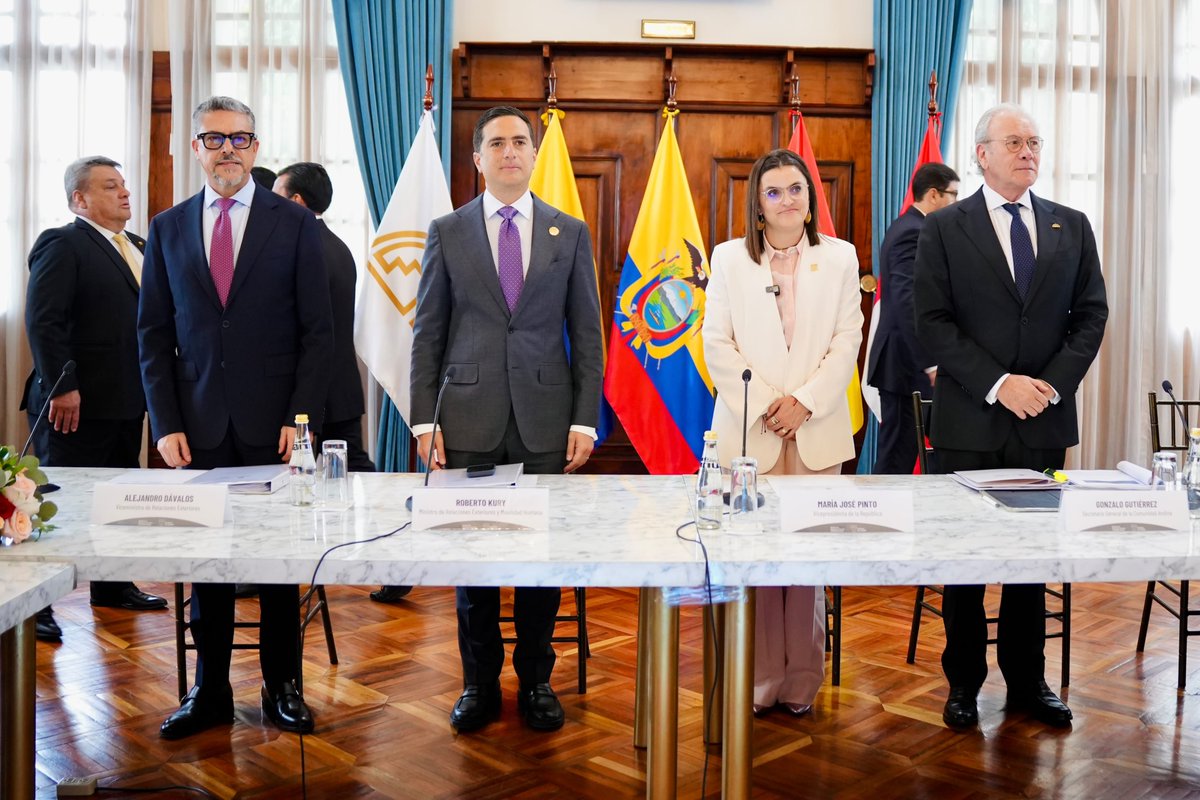 RadioVozdelSur's tweet photo. Información al Instante 12 80.

Dircom Vicepresidencia del Ecuador.

Gobierno Nacional impulsa un compromiso regional: la CAN aprueba Plan de Trabajo 2026-2030 contra la desnutrición crónica infantil y la anemia materno-infantil. https://t.co/aqnpeqlY5f