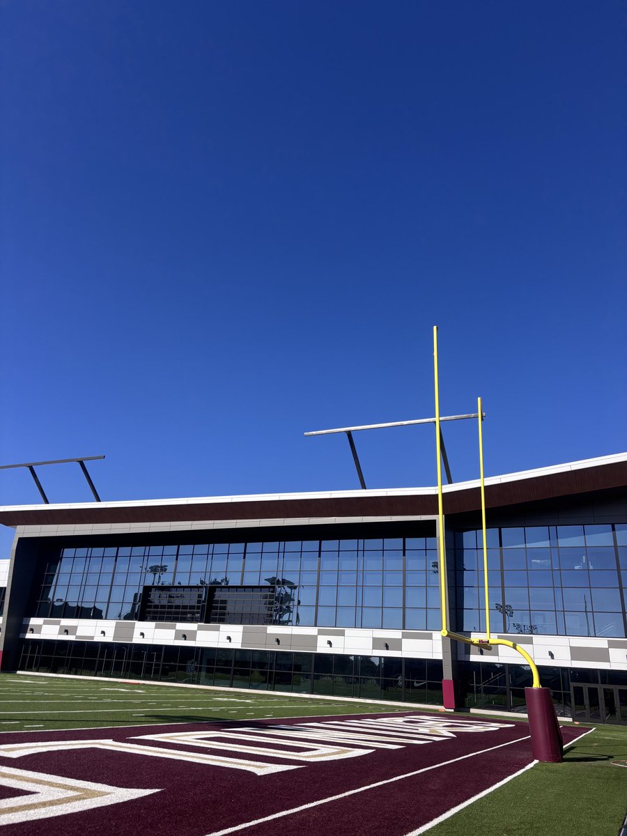 LukeRoxbur69413's tweet photo. I had an amazing time visiting Florida State University. The coaches and facilities were incredible and i am very grateful for the opportunity. Thank you to  @CharalambousB and @UnitedKicking for making it possible. https://t.co/qbQ1BNWhYm
