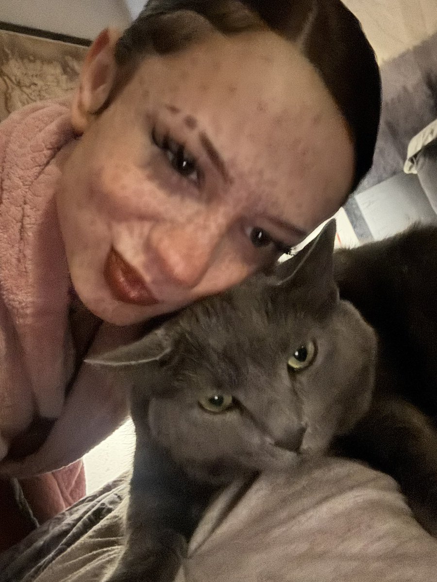 yungfloop's tweet photo. first of all look at my wife and our son. (his name is Ryuk and he abuses me but that’s for ltr) she’d kill me for posting one of her dance videos but she’s asleep so… but i just want to get her back to this and she’s done so much for me so if even you just send her a message ty https://t.co/QPCLyR7Xl9