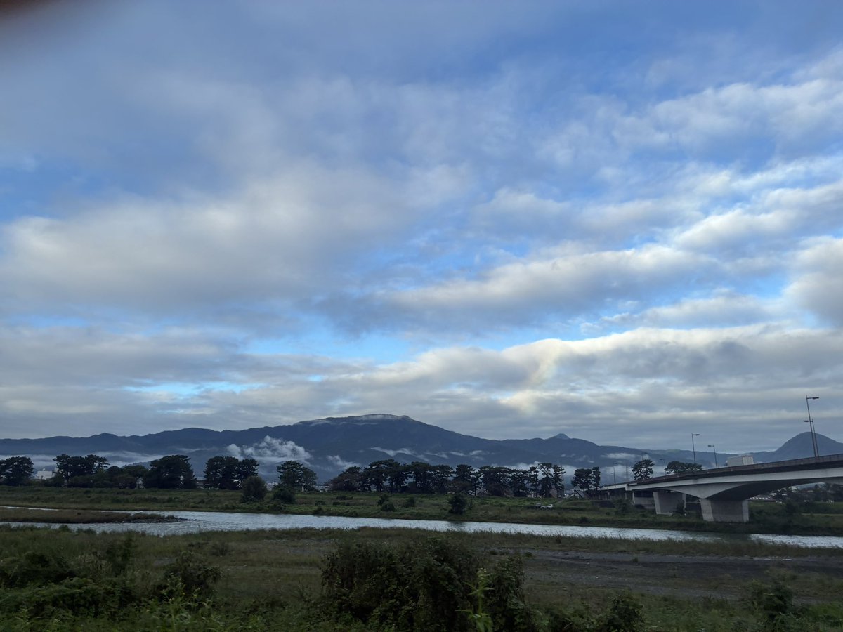 drnyanko1976's tweet photo. ようやく雨止みましたね。そして、今日から10月！本日もがんばってこ(◍︎´꒳`◍︎) https://t.co/5O5TOyzQjN