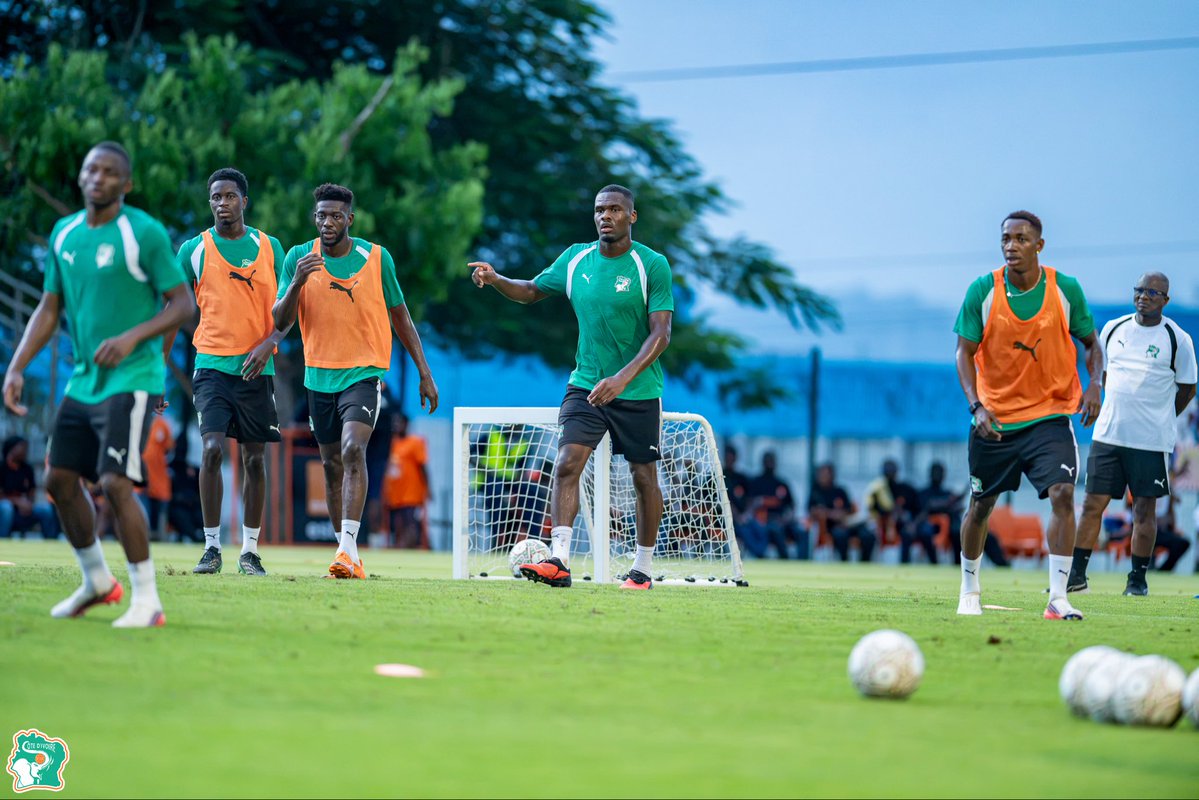 equipenatciv's tweet photo. 🇨🇮 Séance d’entraînement ce mercredi 30 septembre pour les remplaçants et les joueurs restés sur le banc lors du match face à la Somalie.
Même ambition, même détermination ! 🐘🔥🇨🇮

#TousDerrièreLesÉléphants #ÉliminatoiresCAN2027 https://t.co/OUCTb3JH9E