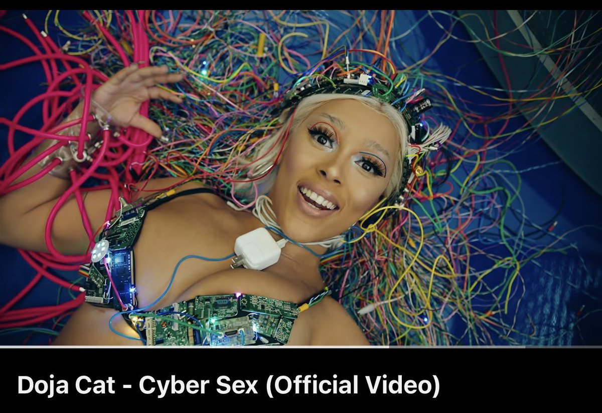 indaylustayy's tweet photo. 🇺🇸: Cyber Sex 

🇵🇭: Vidjakol

🤭🤭🤭 https://t.co/J62dUHDkD2