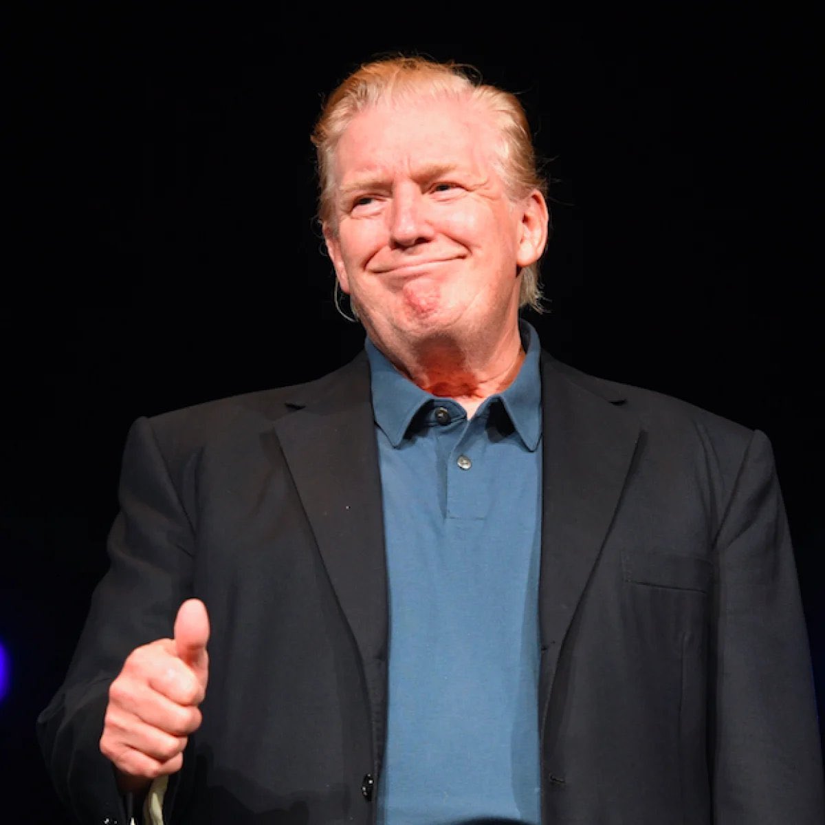 AezzieUwU's tweet photo. Joe Biden (R) vs Donald Trump (D) https://t.co/nGS9aLvV1b