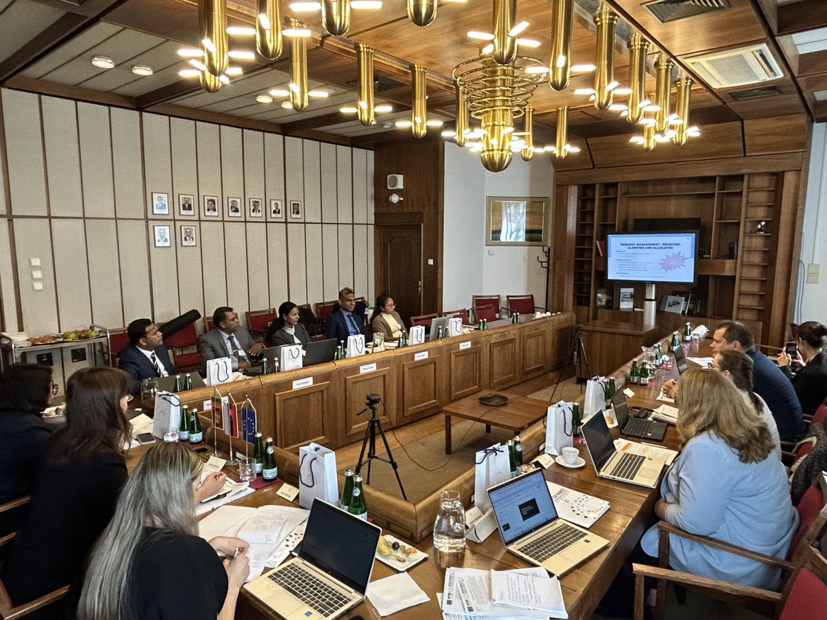 InterParesEU's tweet photo. 📌The Peer-to-Peer Workshop on #Evidence, #Innovation & #Foresight in #ParliamentaryResearch is underway in Bratislava, bringing together colleagues from Parliament of Sri Lanka @ParliamentLK & EU Member State #parliaments. https://t.co/T7D0mEnp9t