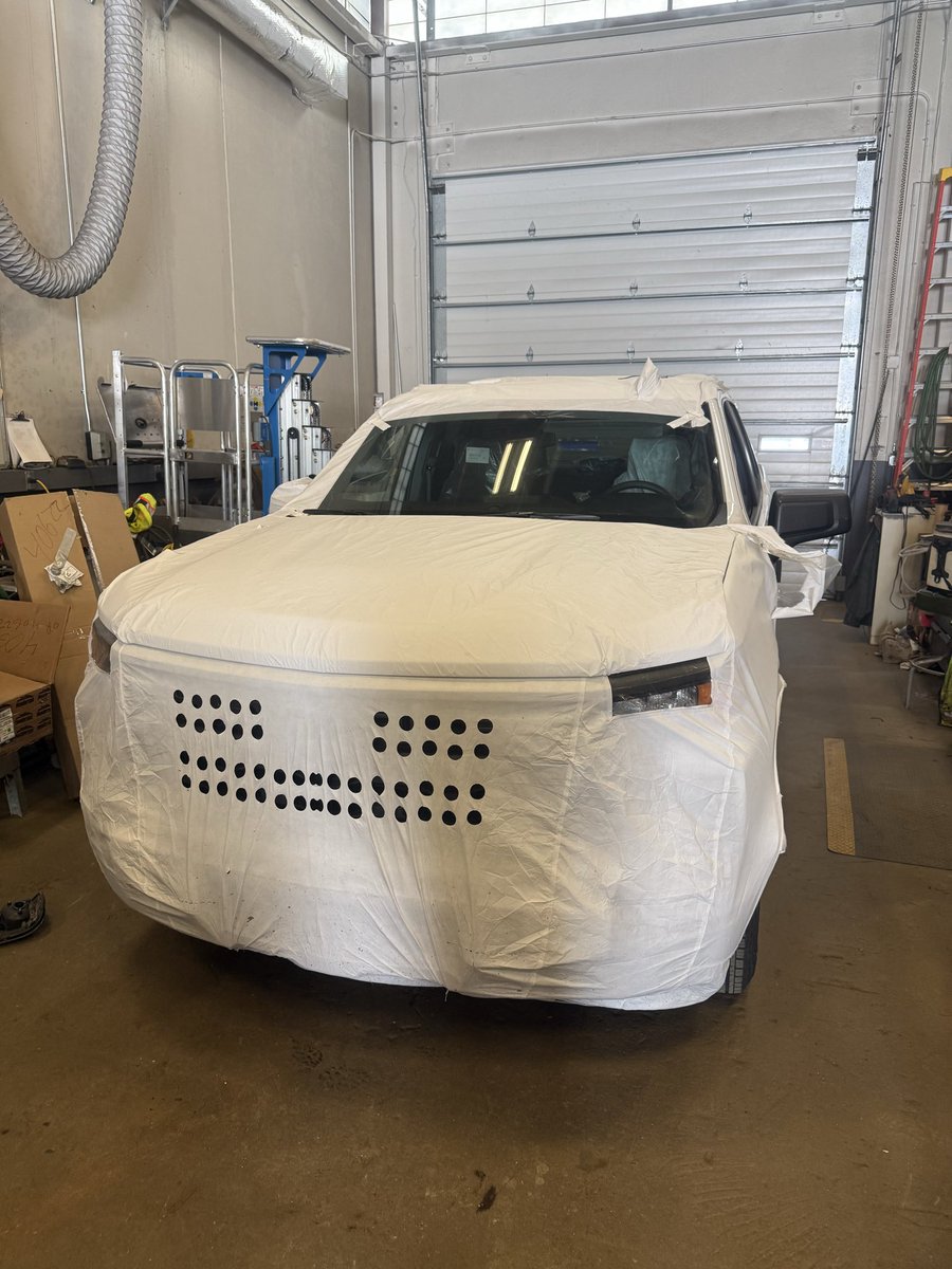 favtechnician's tweet photo. Unwrapping a brand new Chevy for work today. Cool to see what that feels like while I keep driving cars older than some of my coworkers. https://t.co/I1PHkUuIwO
