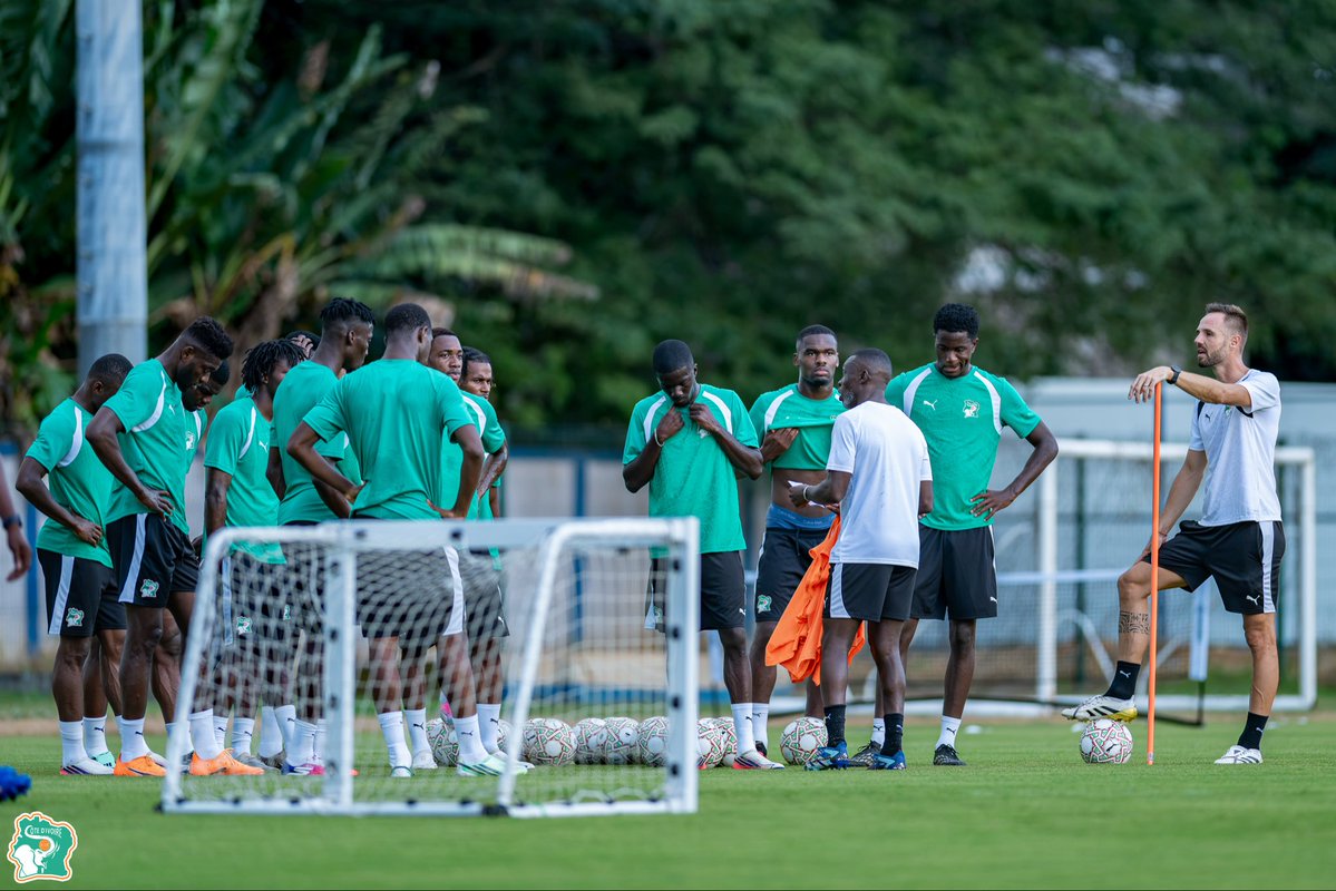 equipenatciv's tweet photo. 🇨🇮 Séance d’entraînement ce mercredi 30 septembre pour les remplaçants et les joueurs restés sur le banc lors du match face à la Somalie.
Même ambition, même détermination ! 🐘🔥🇨🇮

#TousDerrièreLesÉléphants #ÉliminatoiresCAN2027 https://t.co/3wcxCLZ1Ve